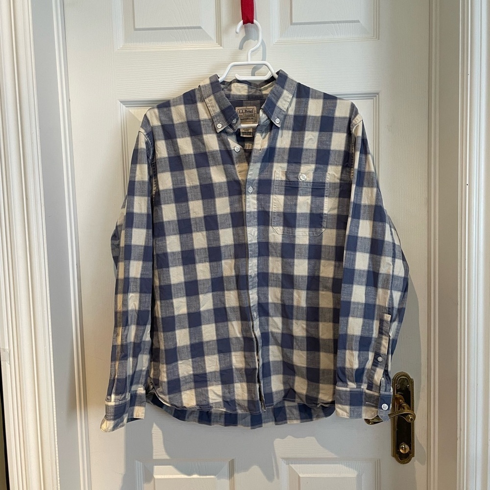 Men’s L.L Bean casual button down